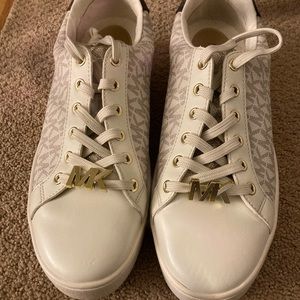 Michael Kor’s woman’s sneakers
